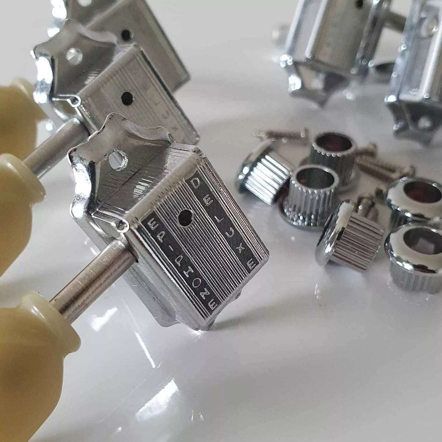 Epiphone Tuning Pegs