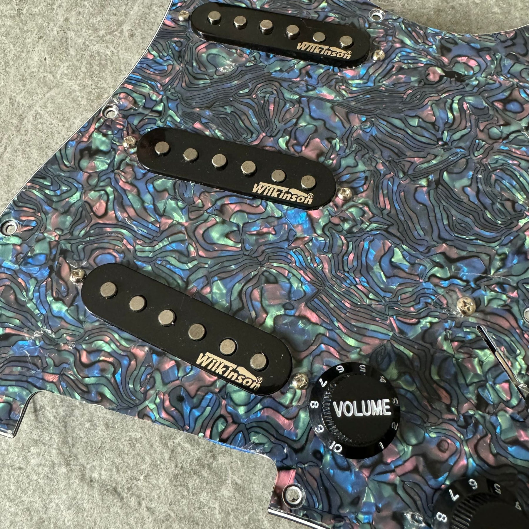 Wilkinson Prewired Strat Loaded Pickguard – Funky Style