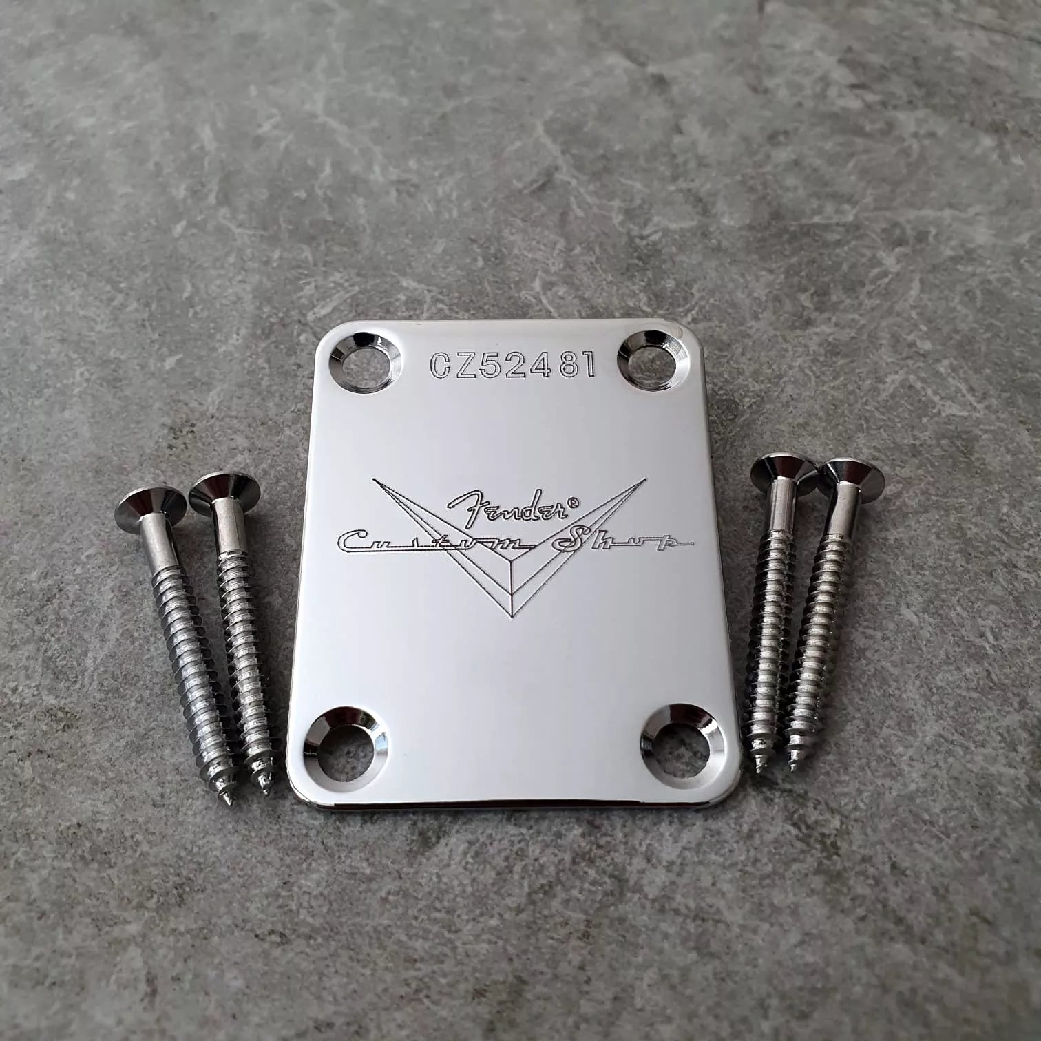 Fender Bass Neck Plate