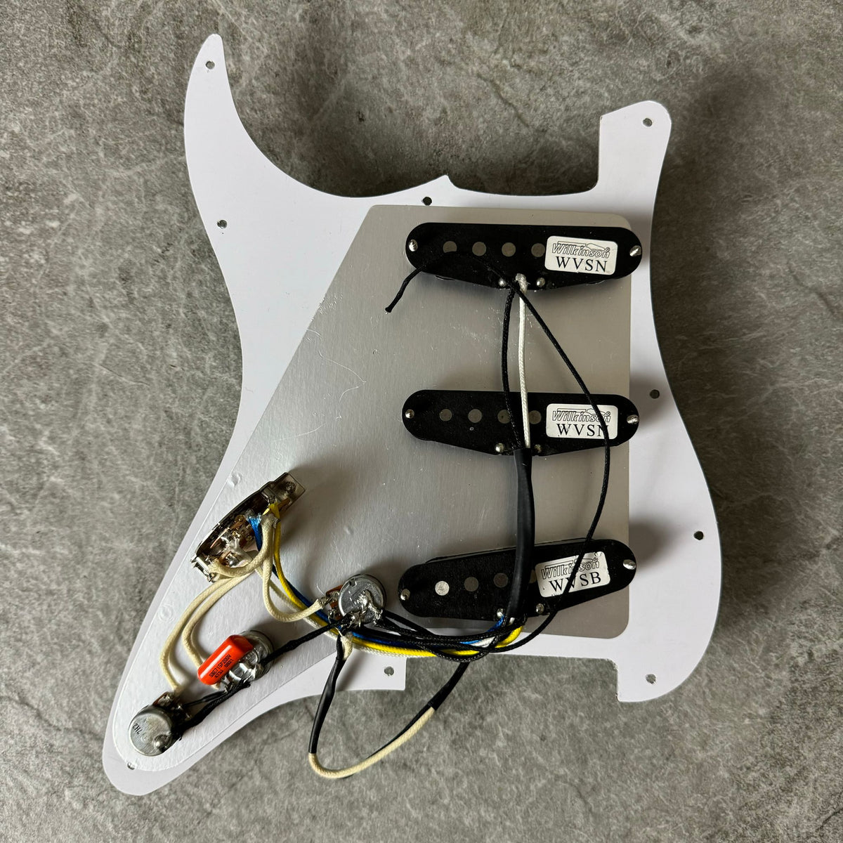 Wilkinson Prewired Strat Loaded Pickguard – Funky Style