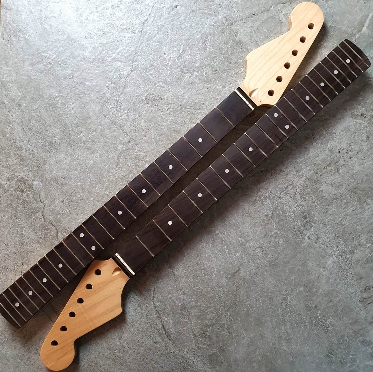 Stratocaster Gitarrhal 22 band – Vänsterhands Rosewood !