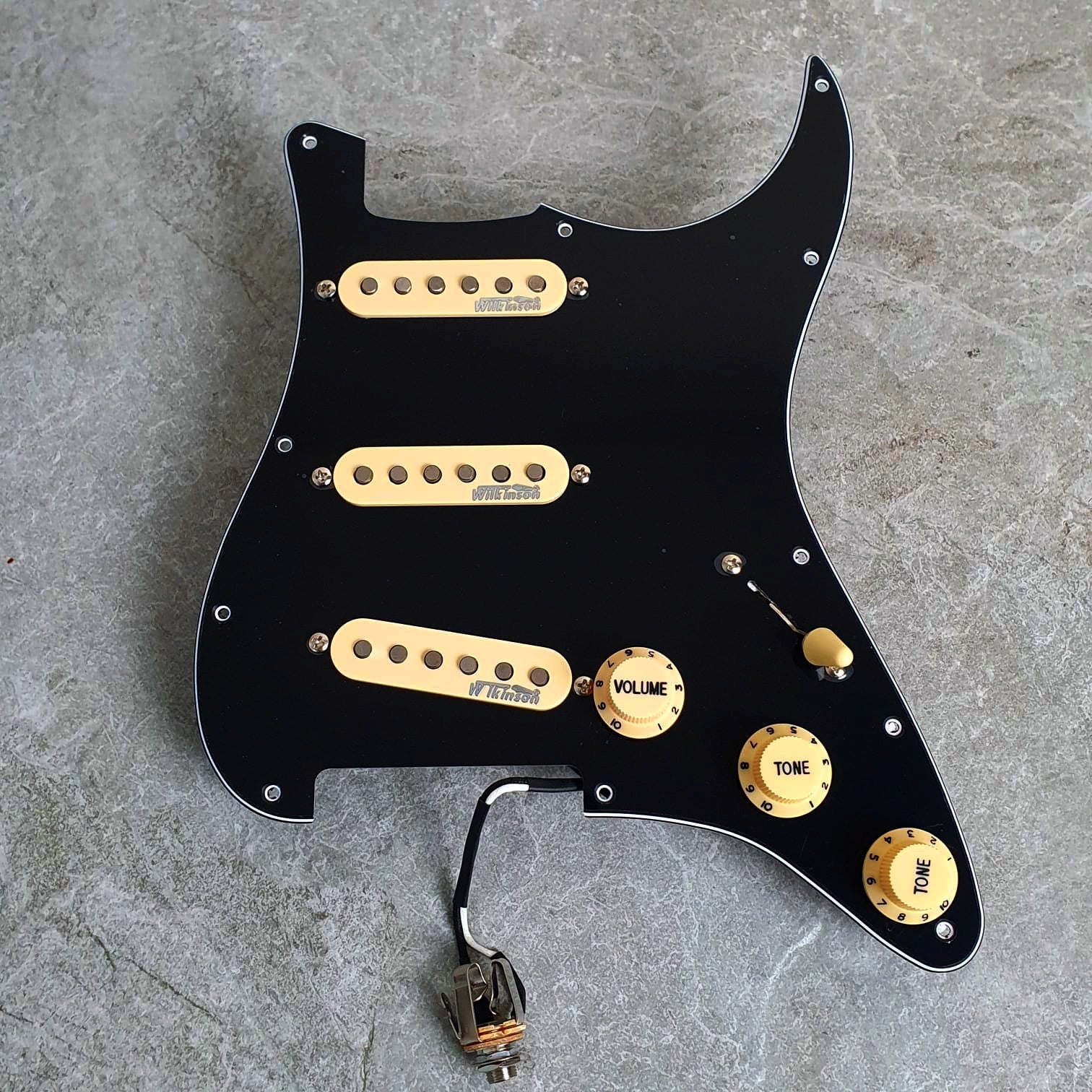 Wilkinson Prewired Stratocaster Loaded Pickguard, Svart