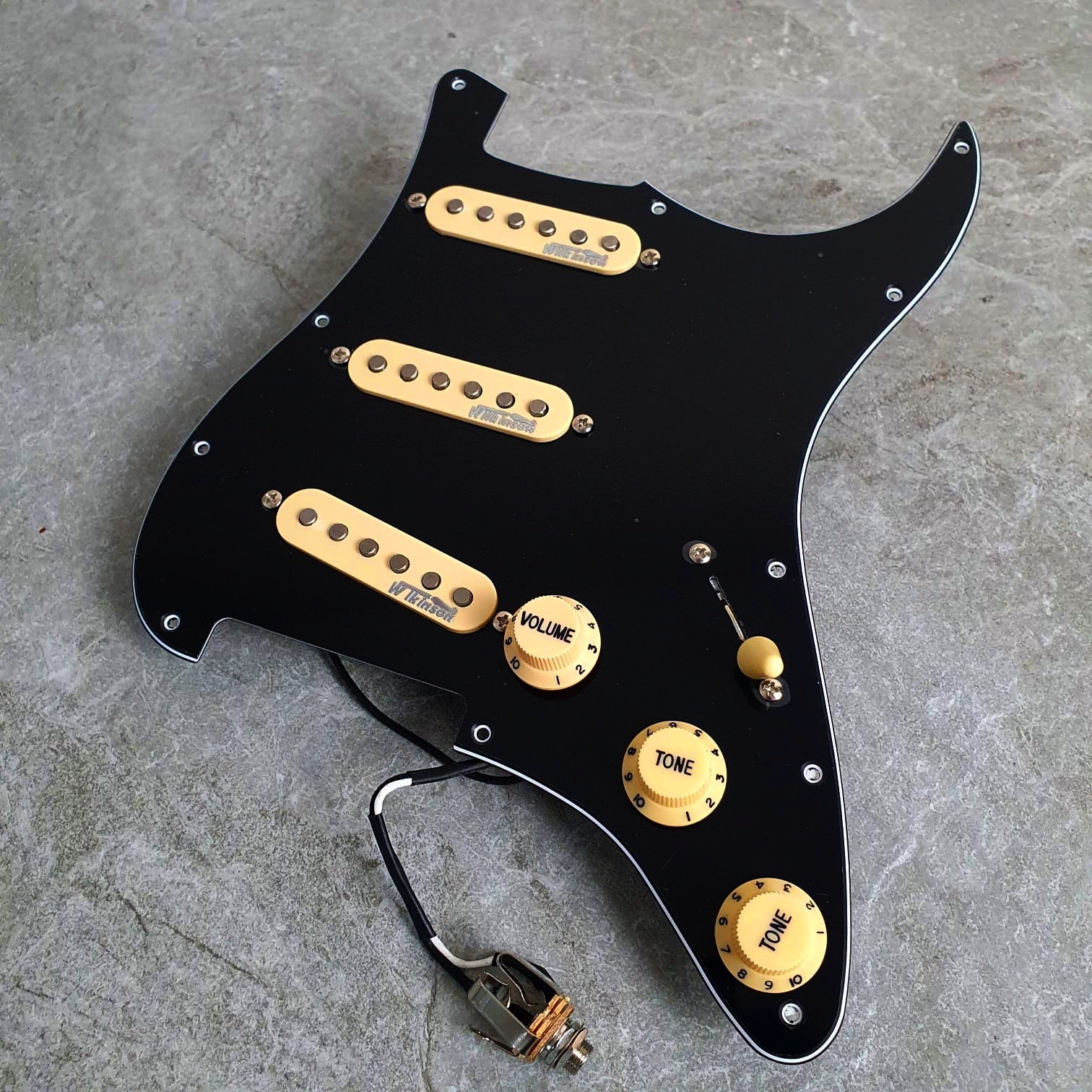 Wilkinson Prewired Stratocaster Loaded Pickguard, Svart