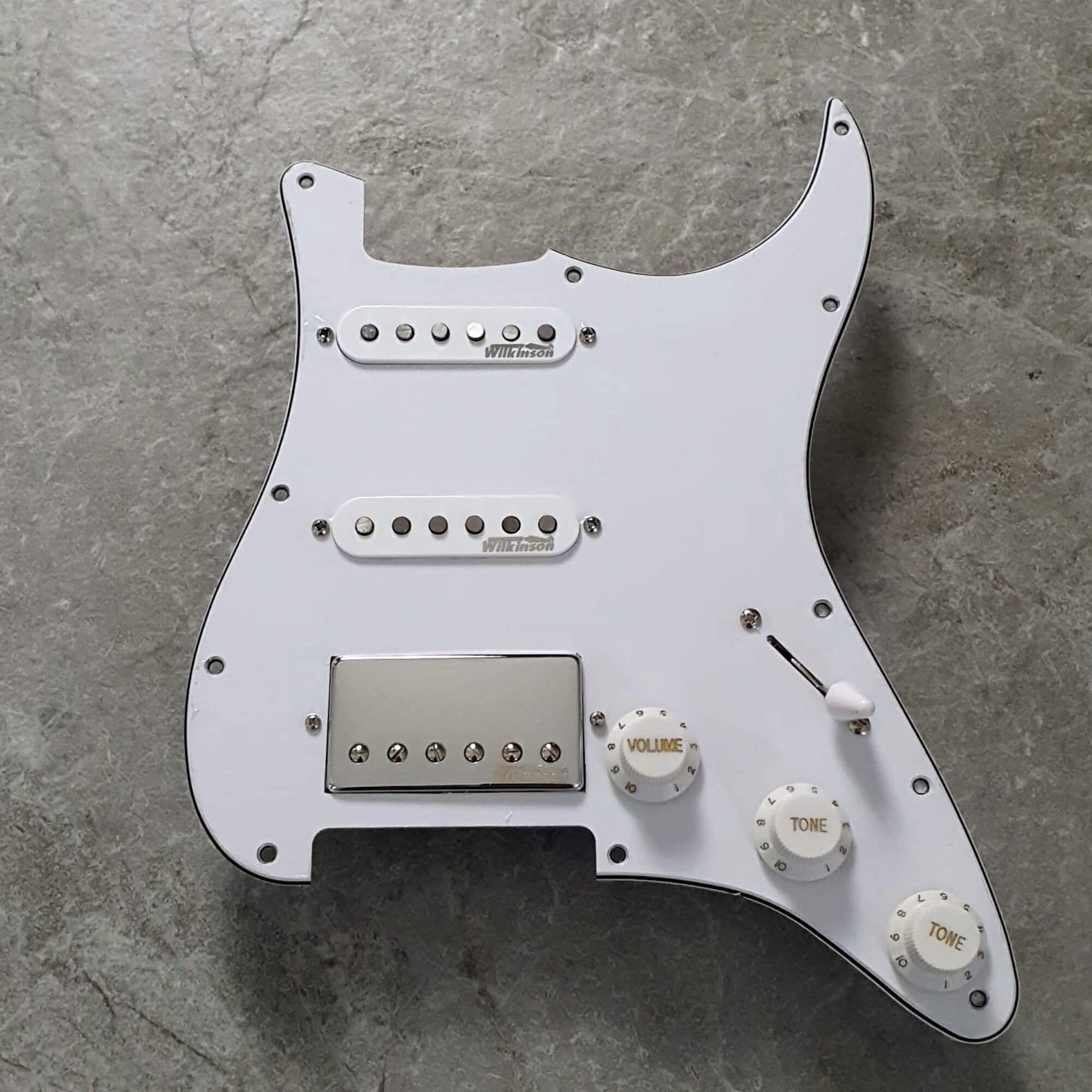 Wilkinson Loaded Prewired Pickguard Stratocaster SSH