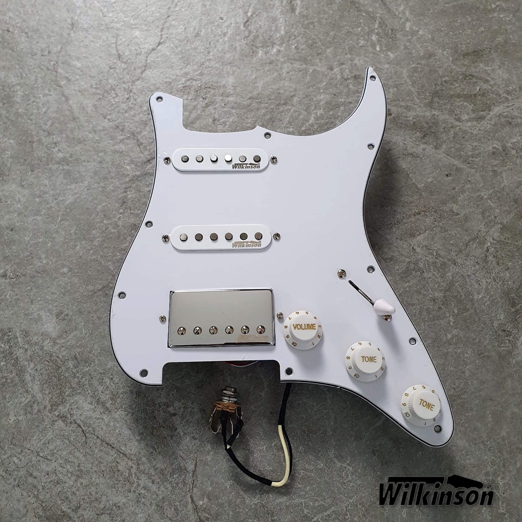 Wilkinson Loaded Prewired Pickguard Stratocaster SSH