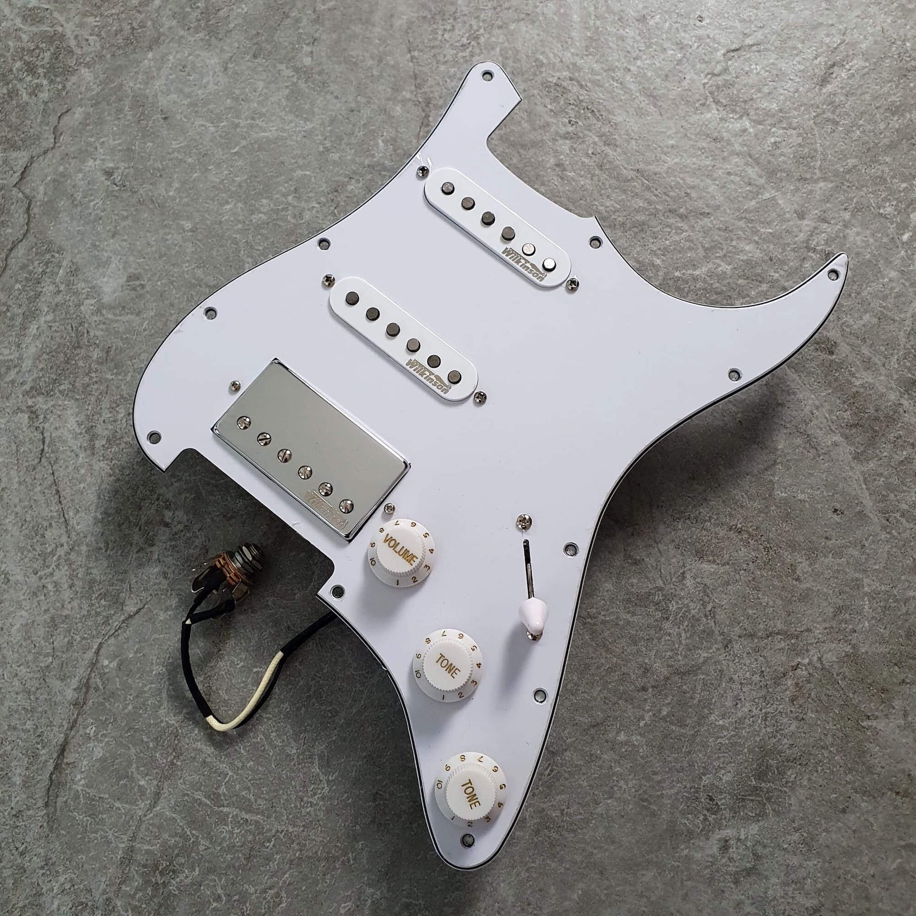 Wilkinson Loaded Prewired Pickguard Stratocaster SSH