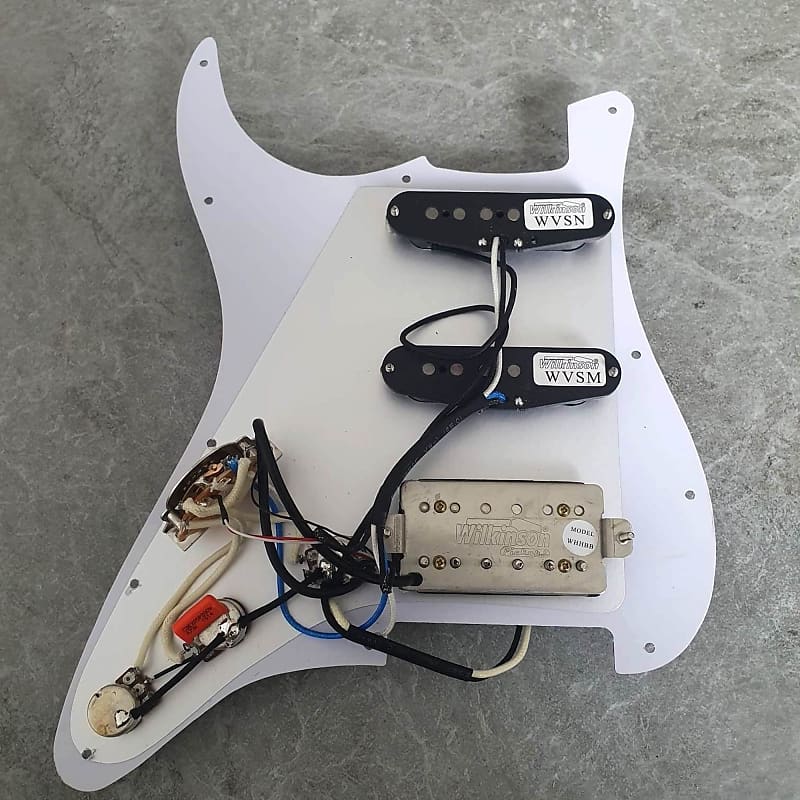 Wilkinson Prewired Stratocaster Loaded Pickguard SSH! White