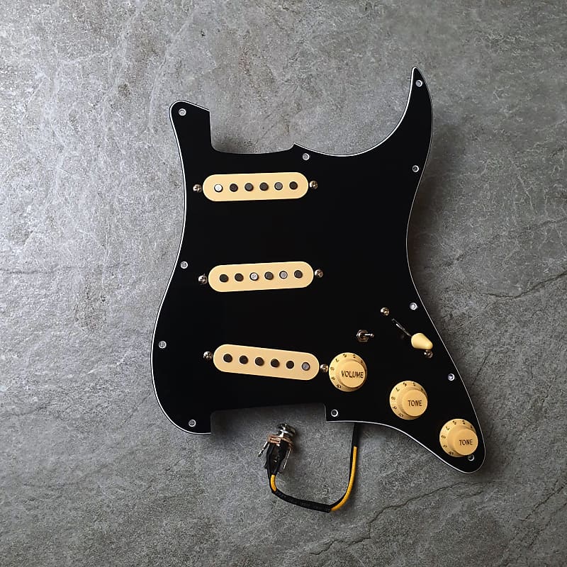 Prewired Pickgurad Black Strat! Gilmour Style