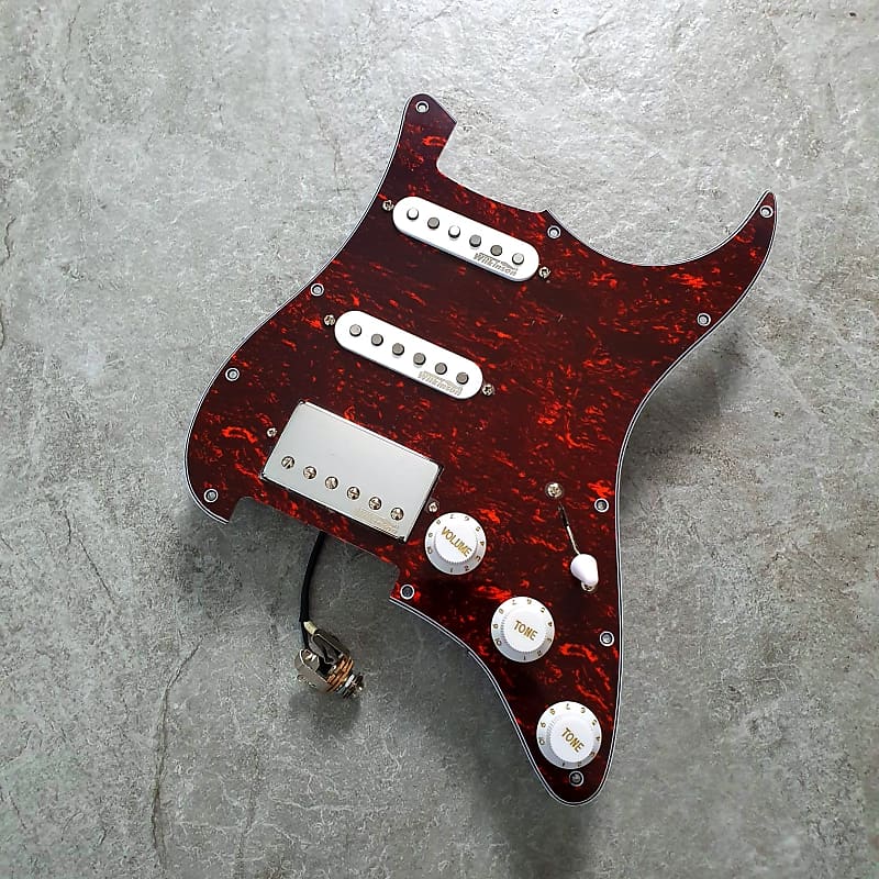 Wilkinson Prewired Stratocaster Loaded Pickguard SSH! Red Pearl