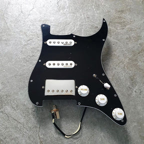 Wilkinson Prewired Stratocaster Loaded Pickguard SSH! Svart