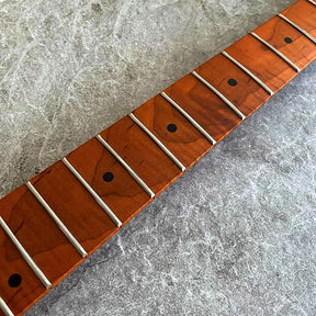 Roasted Maple Neck 