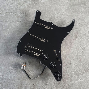 Wilkinson Prewired Loaded Stratocaster Pickguard SSH! Svart