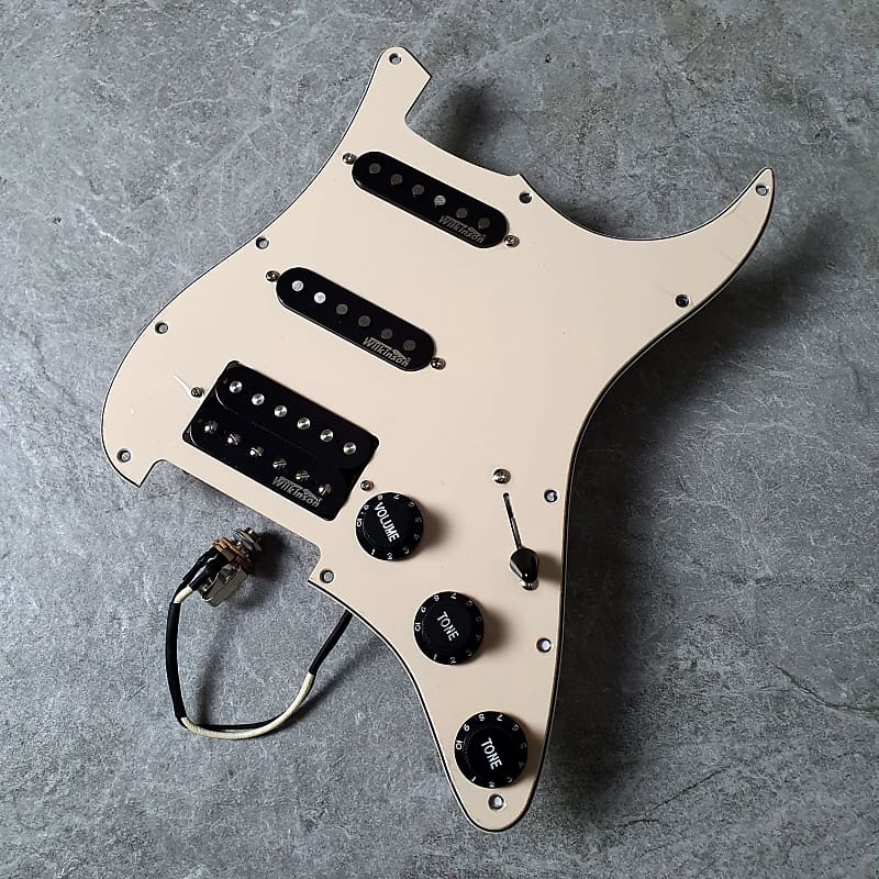 Wilkinson Prewired Stratocaster Loaded Pickguard SSH!cream